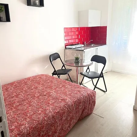 Aparthotel Inice *