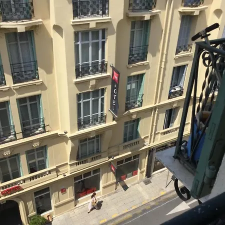 Aparthotel Meubles Inice Nice